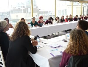 DEM Parti Kadın Meclisi İstanbul’da 2027 bütçesini kadın emeği odağında tartıştı