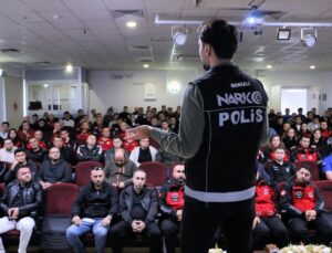 Denizli’de Narko-Rehber Projesi kapsamında 1655 kişiye bağımlılık eğitimi verildi