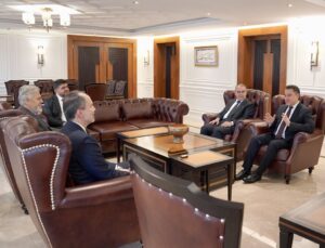 DEVA lideri Babacan, Yeniden Refah Partisi lideri Erbakan’ı ziyaret etti.