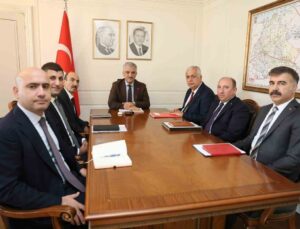 Düzce Valisi Makas başkanlığındaki toplantıda projelerin son durumu ele alındı
