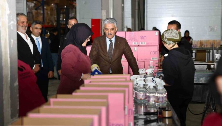 Düzce Valisi Makas, Yeni Taşköprü’deki kozmetik fabrikasının üretim hattını inceledi