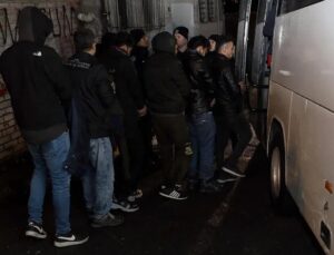 Edirne ve Kırklareli’nde 23 düzensiz göçmen yakalandı
