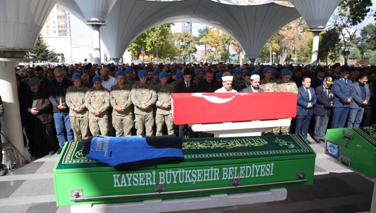 Erciyes’te düşen dağcı, Hulusi Akar Camisi’ndeki törenle toprağa verildi