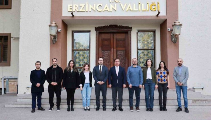 Erzincan Valisi Aydoğdu, eğitim için gelen iletişim uzmanlarını kabul etti