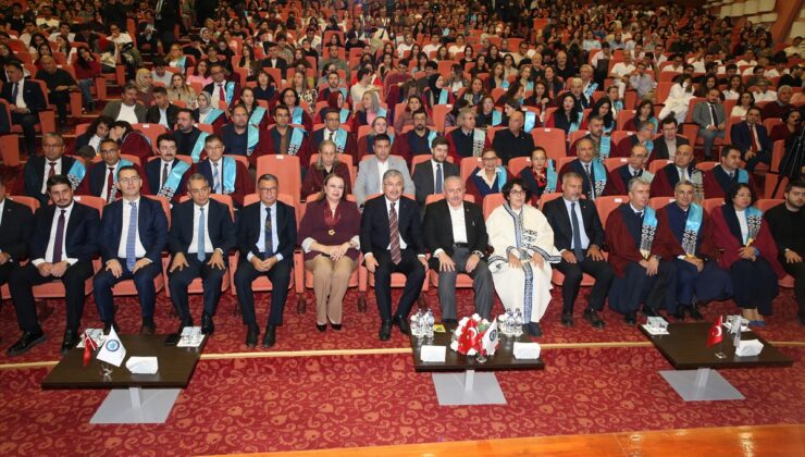 Eski TBMM Başkanı Şentop, ESOGÜ açılış dersinde Türkiye’ye güven çağrısı yaptı