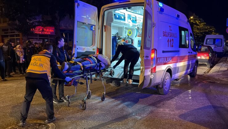 Eskişehir Tepebaşı’nda çarpışan 2 motosikletin sürücüleri yaralandı