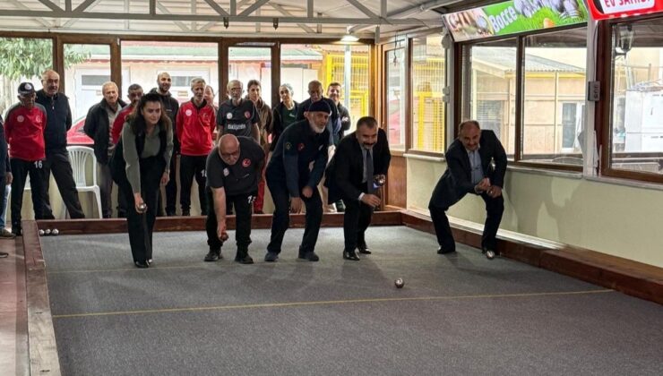 Eskişehir’de huzurevi sakinleri, Dünya Yaşlılar Günü’nde bocce dostluk maçı yaptı