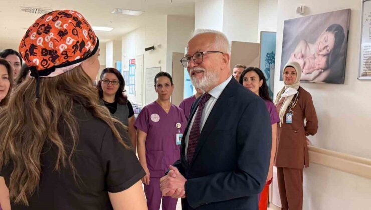 Eskişehir’de İl Sağlık Müdürü Bildirici, Normal Doğum Haftası etkinliğine katıldı