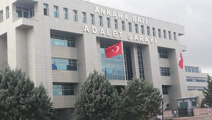 Etimesgut’ta drift atarak trafiği tehlikeye sokan 16 şüpheli gözaltına alındı