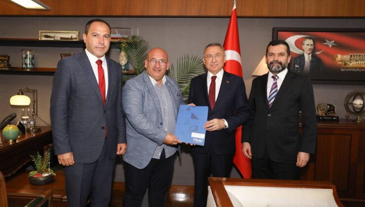 Fuat Oktay, TİGAD’ın Türkiye Gazeteciler Birliği projesine destek verdi