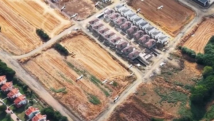 Güneye göç eden leylek sürüsü Tekirdağ semalarında dronla kaydedildi