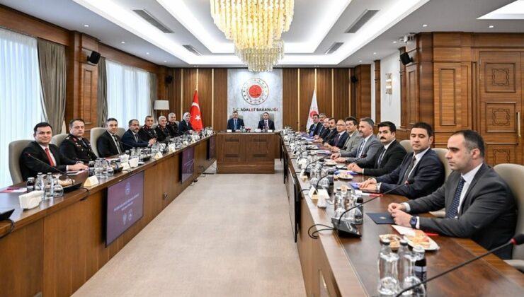 Gürlek ve Çiftçi, DOLUNAY Projesi kapsamında dolandırıcılıkla mücadeleyi görüştü