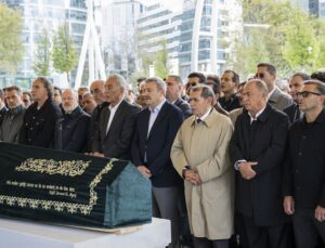 İbrahim Hatipoğlu’nun babası Mustafa Hatipoğlu Kilyos’ta toprağa verildi