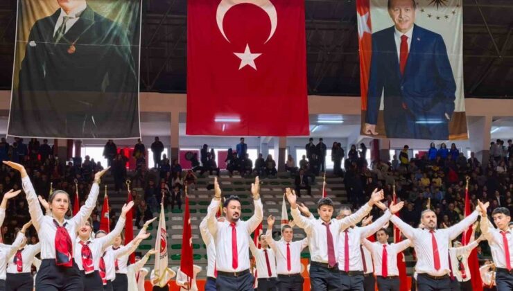 İnegöl’de 29 Ekim’de 103 öğretmenin 7 yöreye ait folklor gösterisi beğeni topladı