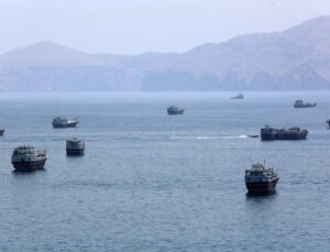 İran Dışişleri Bakanı Erakçi, Hürmüz Boğazı yönetiminin değişeceğini söyledi