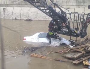 İstanbul Sarıyer’de kayıp Ahmet Derin’in ikinci otomobili de dereden çıkarıldı