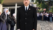 Azerbaycan'da başörtüsü krizi büyüyor