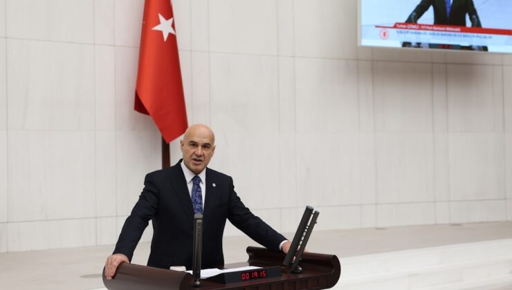İYİ Partili Çömez’den Fatma Betül Sayan Kaya’nın tıp eğitimi ve İSBAK görevi için iki soru önergesi