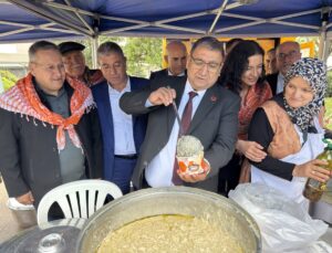 İzmir’de Atatürk ve silah arkadaşları için keşkek hayrı