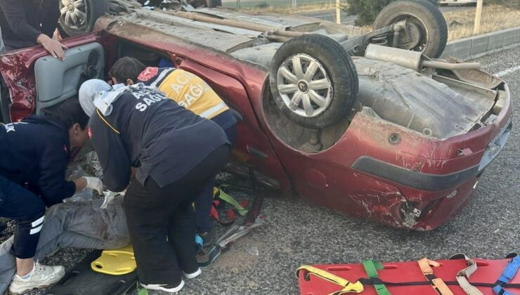 Kahramanmaraş Pazarcık’ta takla atan otomobilde sıkışan yaralı sürücü kurtarıldı