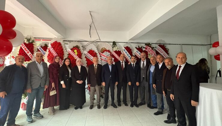 Kahramanmaraşlılar Derneği Gölbaşı’nda açıldı, törene Bakan Kirişci katıldı