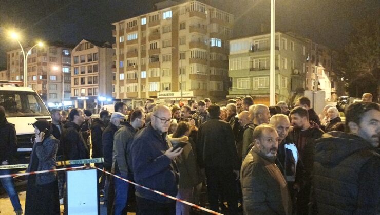 Karamürsel’de kolon ve kirişlerinden ses gelen 7 katlı bina tedbiren boşaltıldı