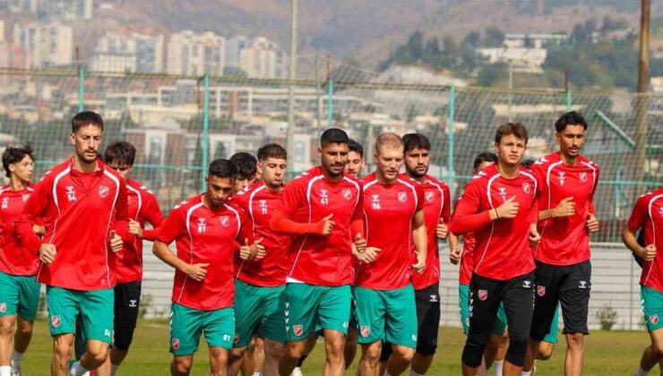 Karşıyaka, Ziraat Türkiye Kupası 3. Tur’da yarın Boluspor’a konuk olacak