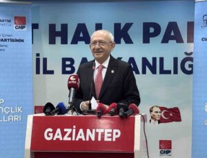 Kılıçdaroğlu Gaziantep’te esnafı ziyaret edip gençlere eleştiri kültürünü anlattı