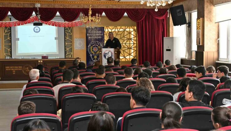 Kilis İl Emniyet Müdürü Bağrıaçık, öğrencileri dijital risklere karşı uyardı