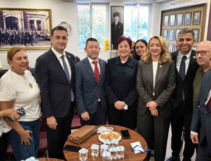 Kocaeli Barosunun yeni başkanı Avukat Serdar Solak, 918 oyla seçildi