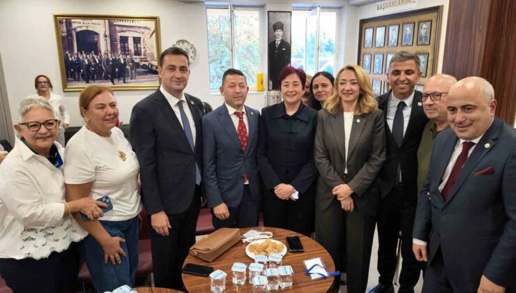 Kocaeli Barosunun yeni başkanı Avukat Serdar Solak, 918 oyla seçildi