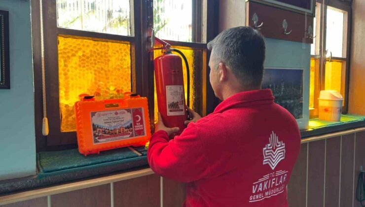 Kütahya ve Afyonkarahisar’da cami ve Kur’an kurslarına güvenlik malzemesi verildi