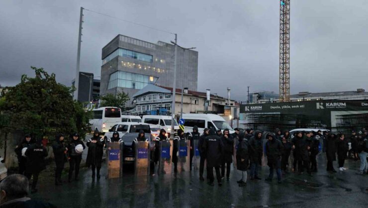 Mali Suçlarla Mücadele ekipleri Zeytinburnu’nda Halk TV binasında arama başlattı
