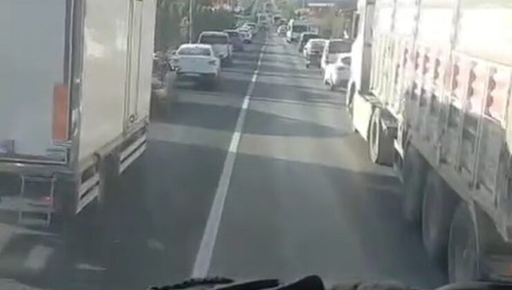 Mardin-Diyarbakır yolunda sürücüler itfaiye aracına fermuar yöntemiyle koridor açtı