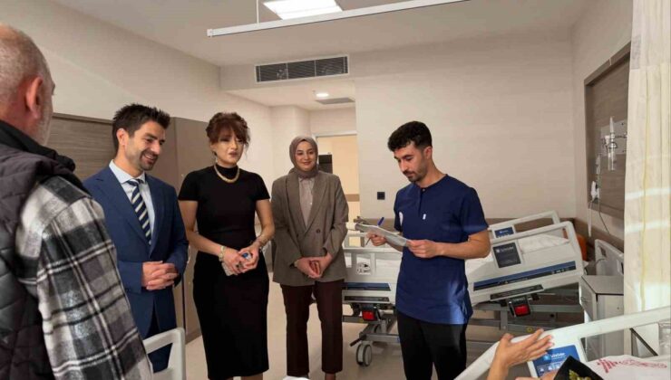 Mengücek Gazi EAH’te Hasta Hakları Günü’nde ziyaret ve broşür dağıtımı yapıldı