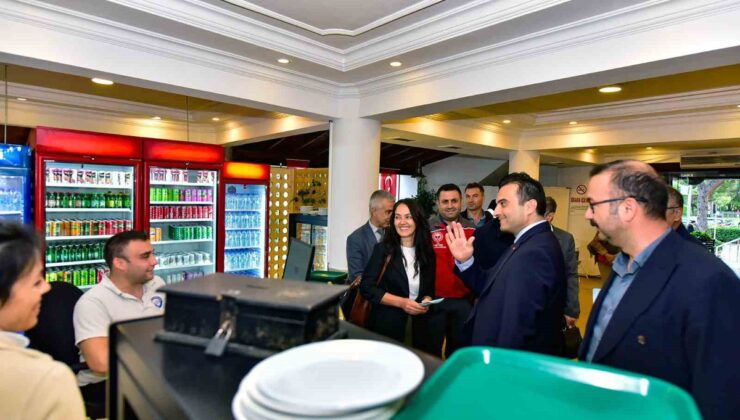 Menteşe Kaymakamlığı esnafa tütün zararları ve dumansız hava sahasını anlattı