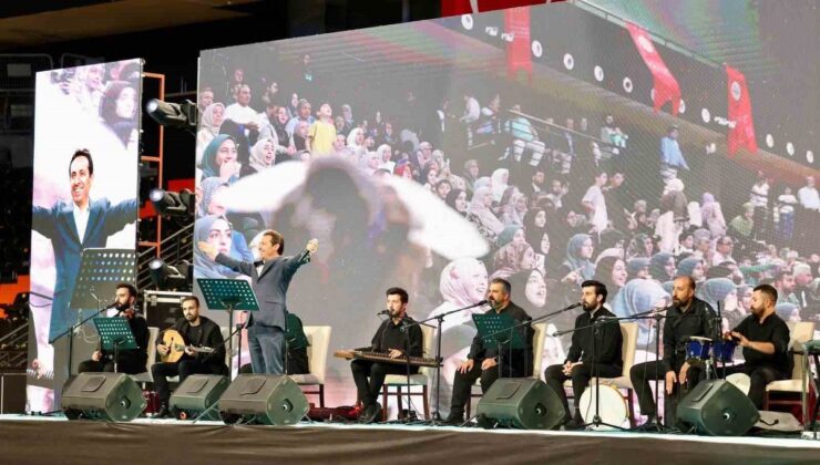 Mersin İl Müftülüğü’nün Naat Güldestesi’nde 63 naatın yer aldığı antoloji tanıtıldı