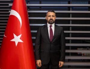Mersin Mezitli’de belediye başkan vekilliği seçimini CHP’li Turgut Selağzı kazandı