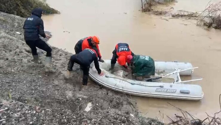 Muğla Dalaman’da su baskınında mahsur kalan 1 kişi ve 33 hayvan kurtarıldı