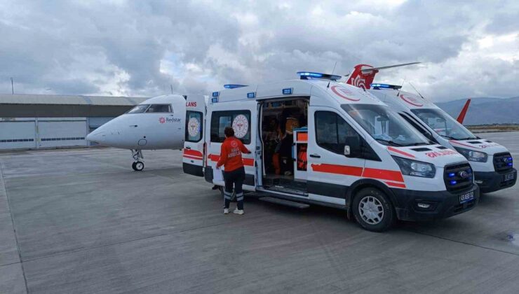 Muş’ta tedavi gören 20 haftalık Ertuğrul bebek uçak ambulansla İstanbul’a sevk edildi