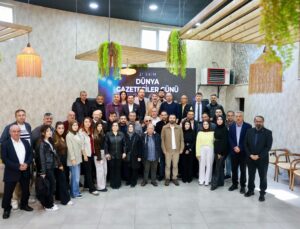 Nevşehir Belediye Başkanı Arı, Dünya Gazeteciler Günü’nde basın mensuplarıyla buluştu