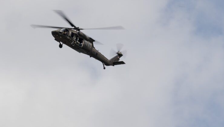 Oregon’da iki helikopter havada çarpıştı, 3 kişi hayatını kaybetti