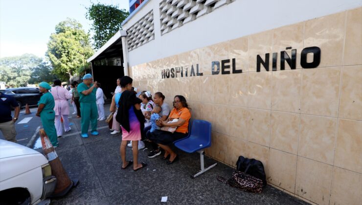 Panama’nın güneyinde 7,7 büyüklüğünde deprem kaydedildi, tsunami uyarısı verildi