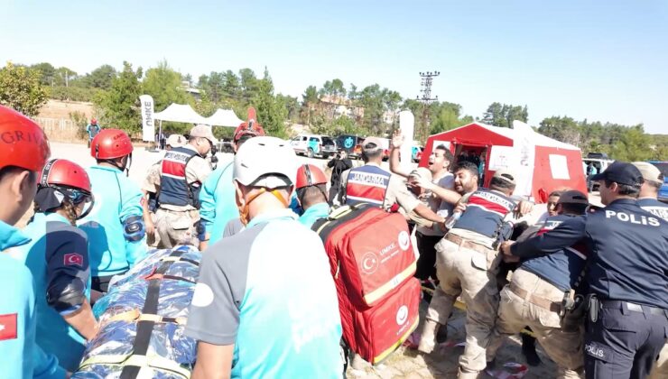 Şanlıurfa’da UMKE tatbikatı 6.9’luk deprem senaryosuyla gerçeği aratmadı