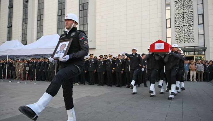 Şehit polis Türkoğlu için Ankara Emniyet Müdürlüğünde tören düzenlendi