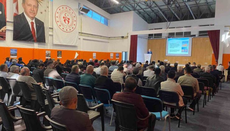 Sinop Türkeli’de İlçe Müftüsü Dr. Göncü, camilerin sosyal hayattaki rolünü anlattı