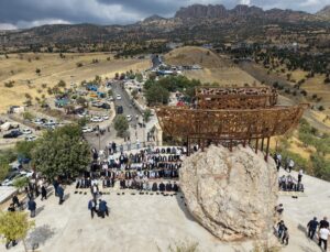 Şırnak Balveren’de 3 asırlık gelenek 5 bin kişiyi mezarlıkta buluşturdu