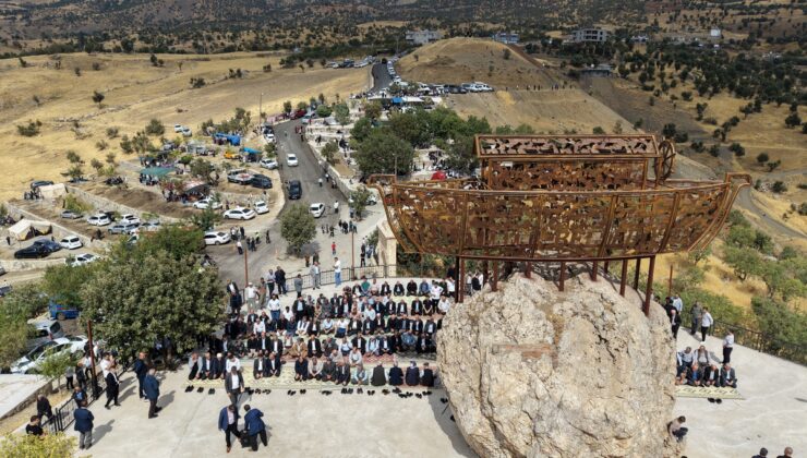 Şırnak Balveren’de 3 asırlık gelenek 5 bin kişiyi mezarlıkta buluşturdu