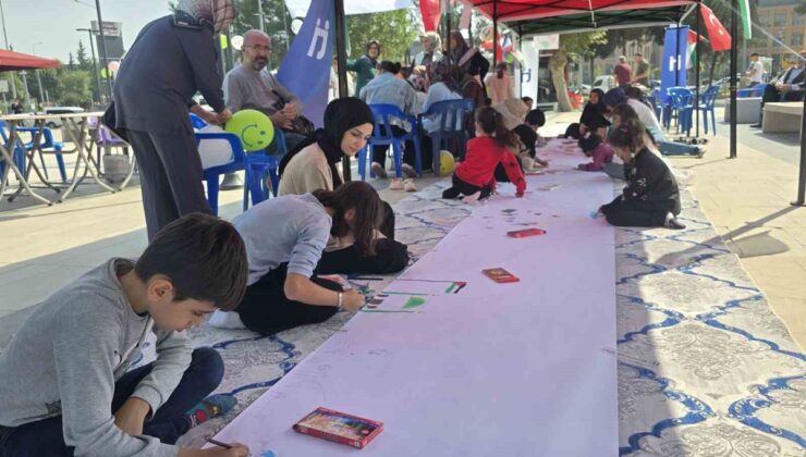 Yetim Vakfı Adıyaman’da Filistinli çocuklar için çizim etkinliği düzenledi