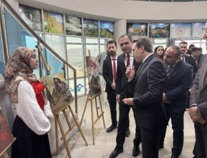 Yüksekova’da Cumhuriyet Bayramı kutlandı